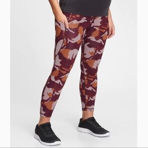 NWT Maternity GapFit Full Panel Blackout 7/8 Leggings